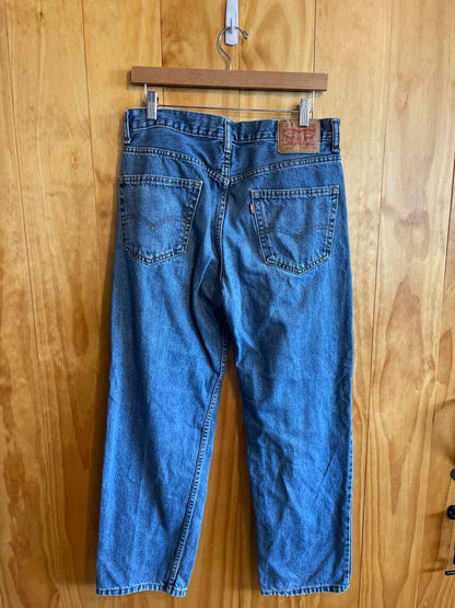 Size 33 Levi's Men's Jeans